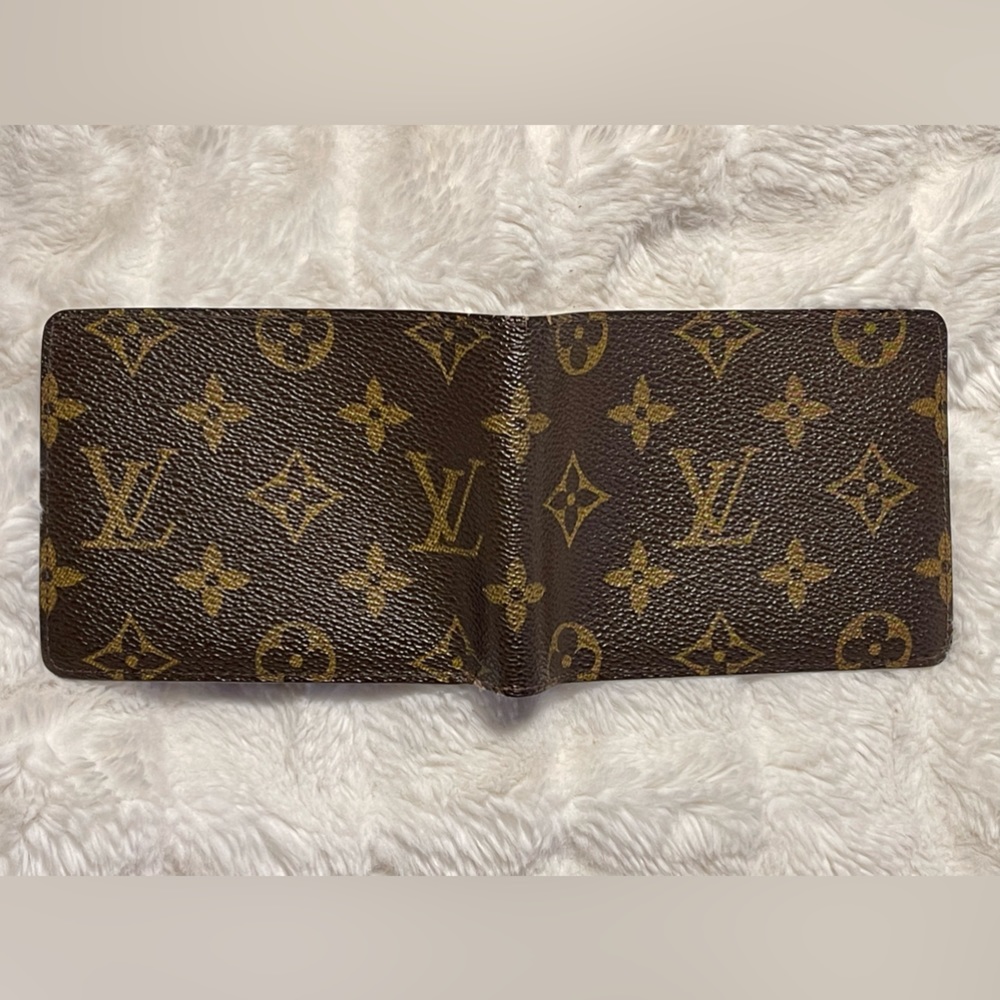 Louis Vuitton Multiple Wallet
Monogram Brown - Picture 3 of 16